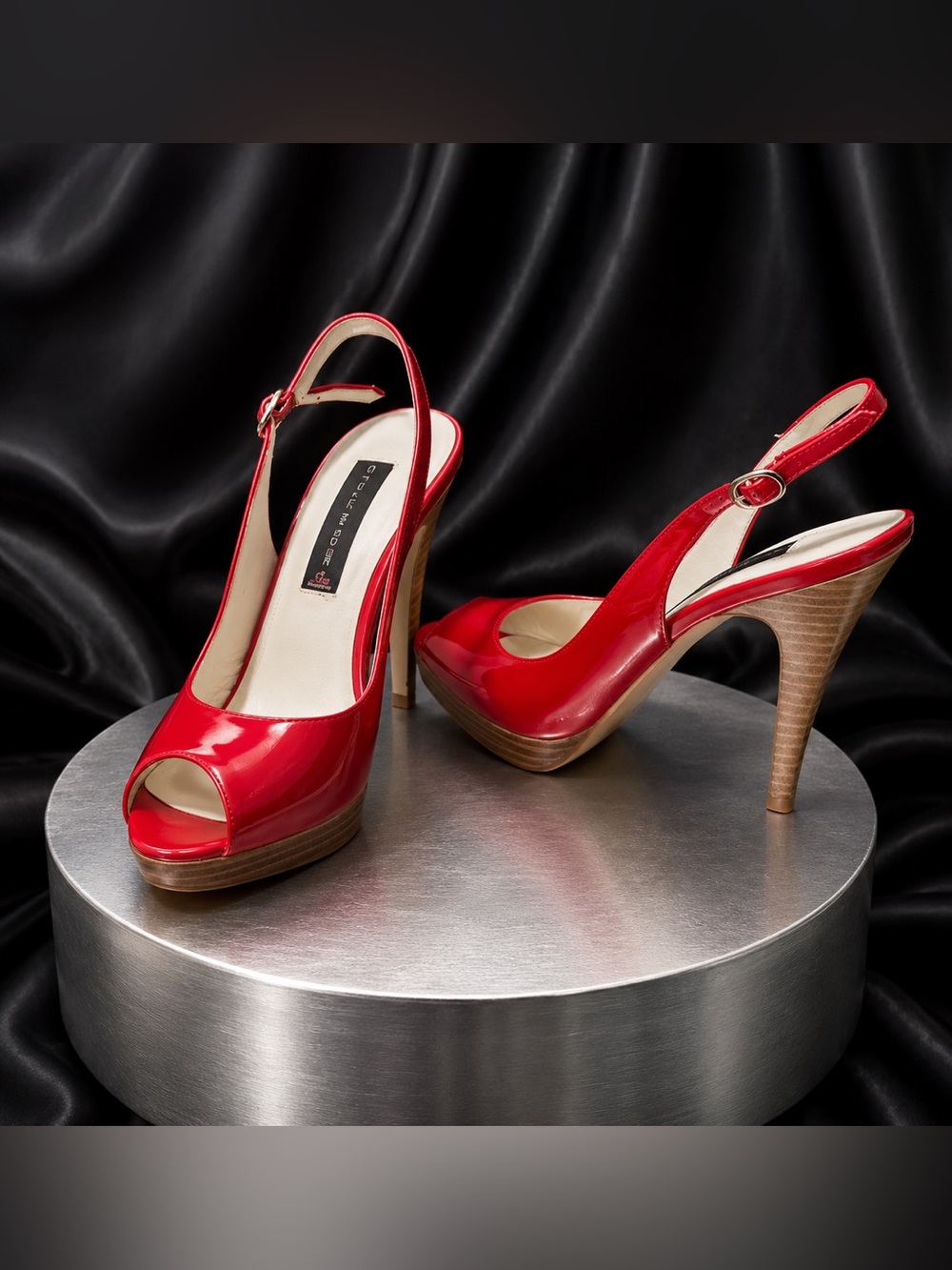 🌹Women’s size 7 1/2 Steve Madden pump